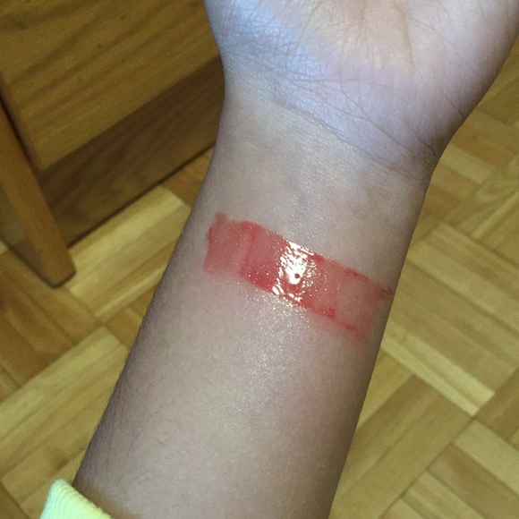 Lip Gloss - Picture 2 of 2